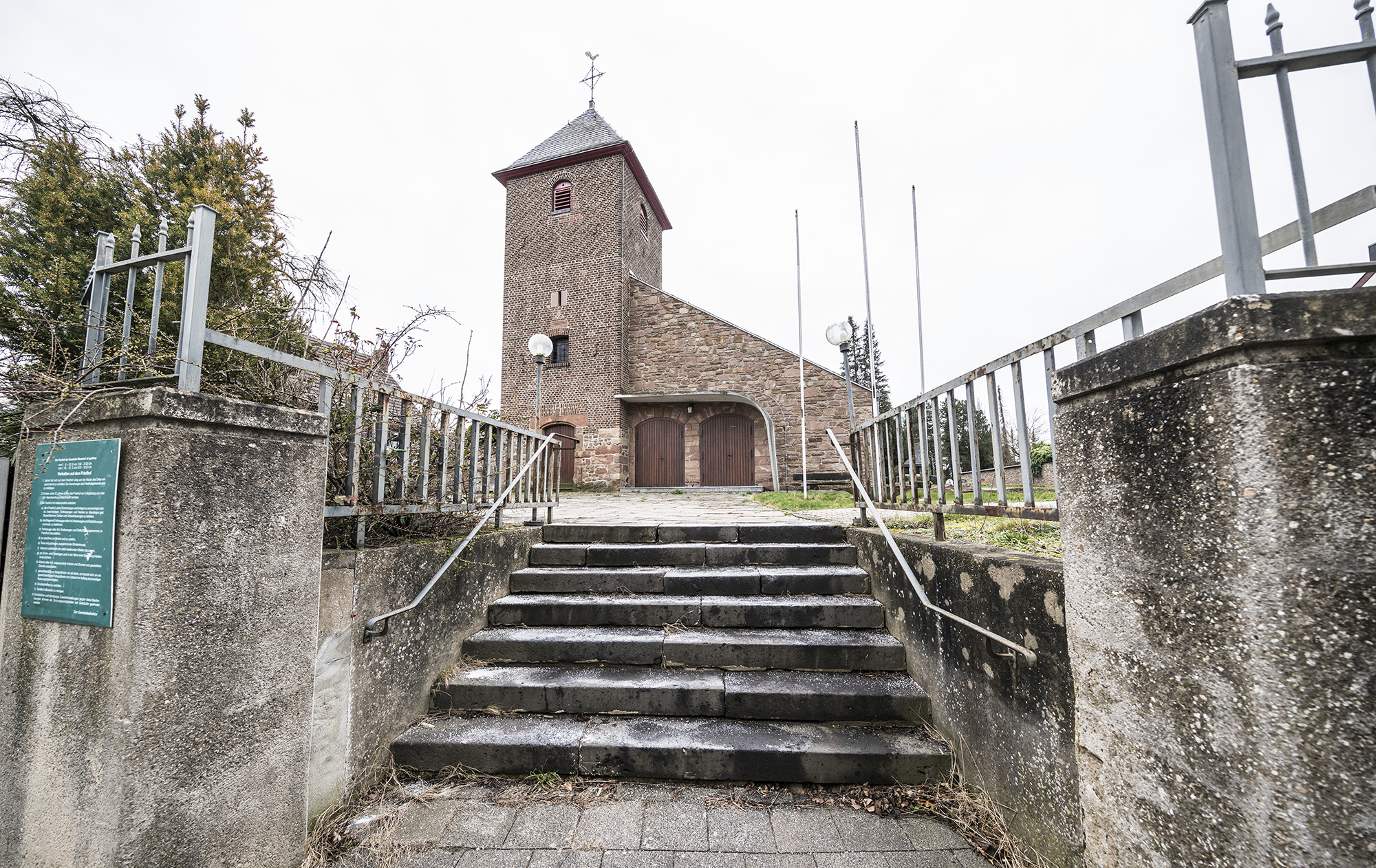Ні магазинів, ні аптек. Українців у Німеччині заселяють у "села-привиди"